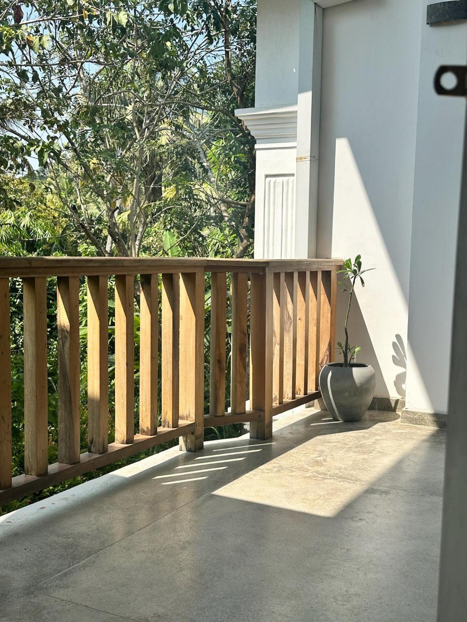 Watu House Hotel Dikwella Ngoại thất bức ảnh